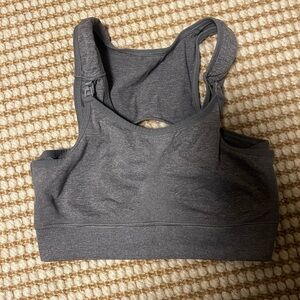 Good American Nursing Sports Bra – Gray, Size M (2/3) | Style GP0237